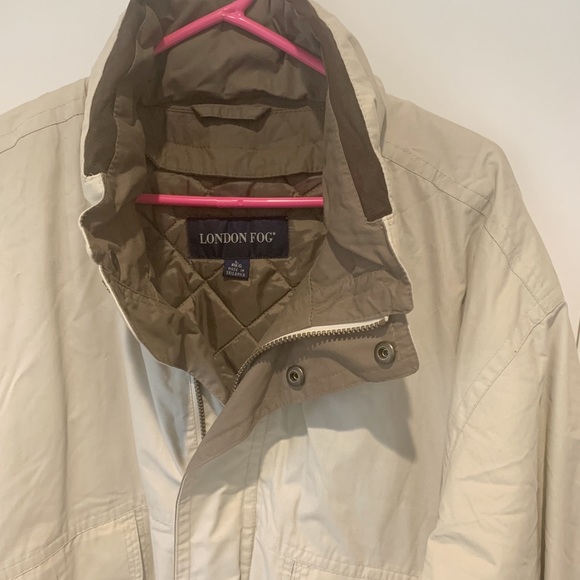 London Fog lined coat for men.  Size Large. Rain resistant. Barely used. - Picture 2 of 6